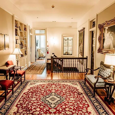 Heritage House Bed & Breakfast - Boutique Adults-Only Inn-2